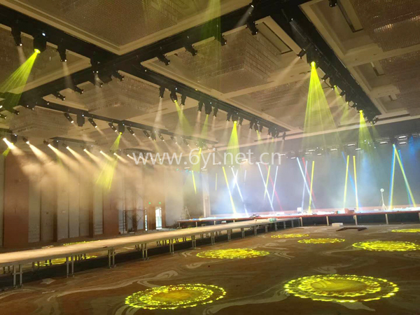 東莞搜于特舞臺燈光項目